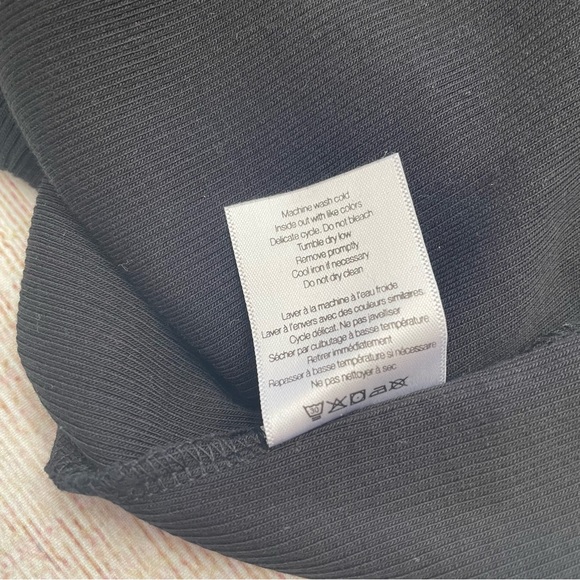 Veronica Beard Black Cedar Turtleneck Size M - Picture 9 of 11